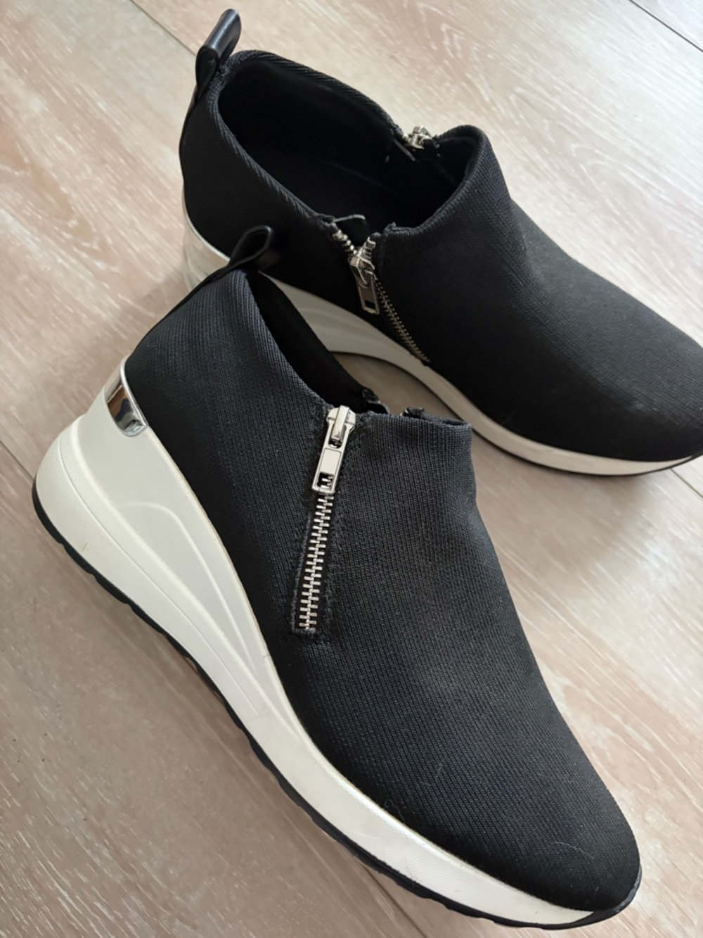 Women’s Black Slip-On Wedge Sneakers with Side Zipper